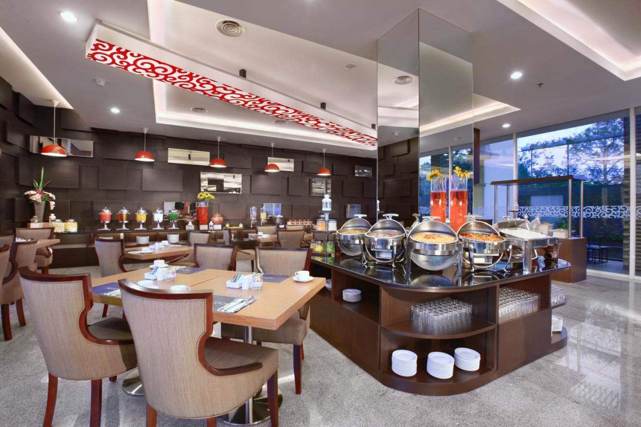 Aston Lampung City Hotel Bandar Lampung Eksteriør bilde